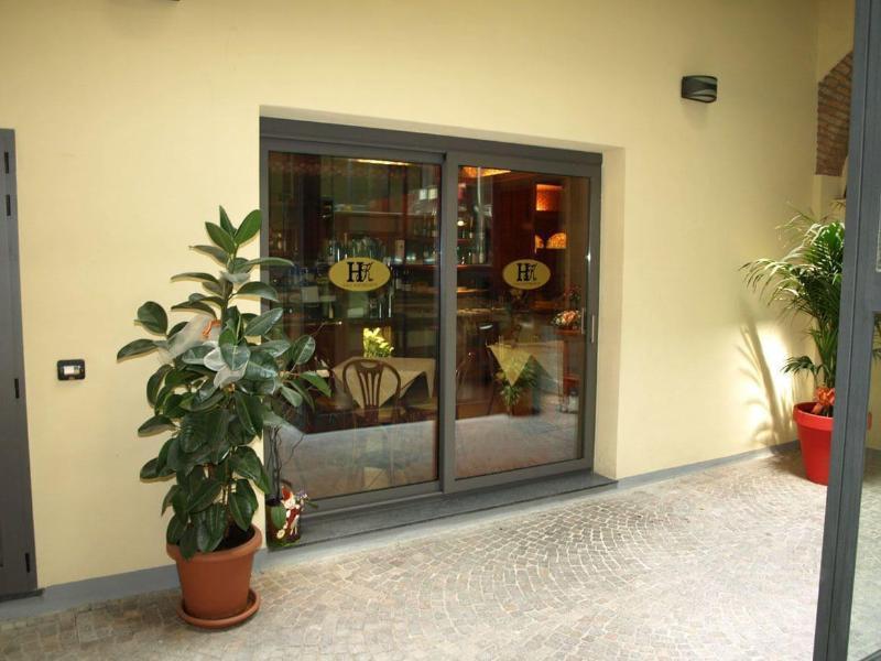 Hotel Karol Monza Exterior photo